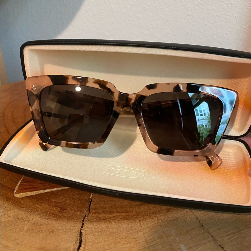 Raen Keera Sunglasses Tortoise